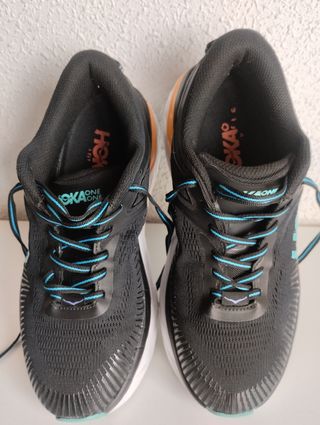 Zapatilla Hoka Bondi 7 Negra Naranja