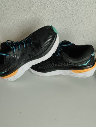 Zapatilla Hoka Bondi 7 Negra Naranja