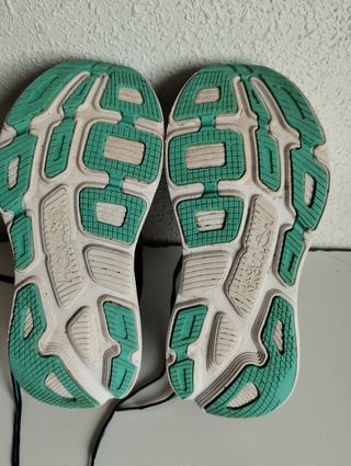 Zapatilla Hoka Bondi 7 Negra Naranja