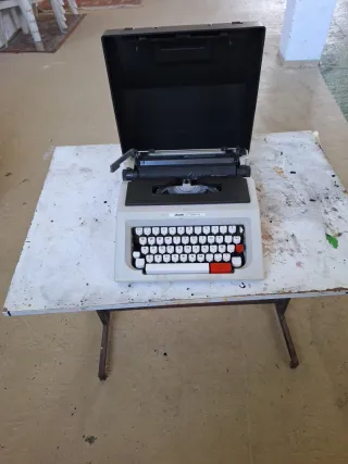 Olivetti Lettera 42 Máquina de Escribir Antigua