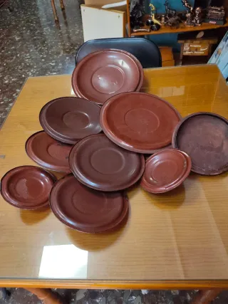 Tapas de olla vintage marrones