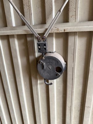 Portón metálico para garaje