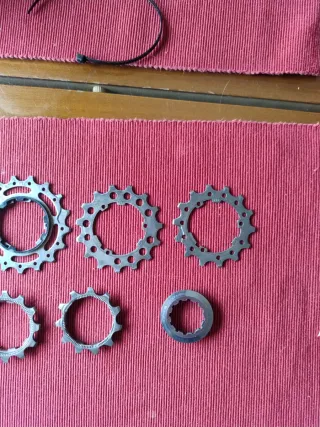 Cassette Ultegra CS-6700 11x28- Falta un separador
