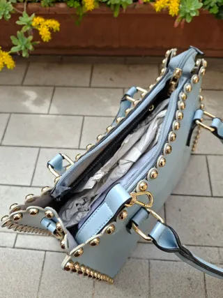 Borsetta donna con borchie oro con tracolla