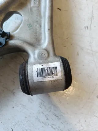 Brazo Suspensión Izquierdo Mercedes A45 AMG