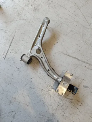 Brazo Suspensión Izquierdo Mercedes A45 AMG