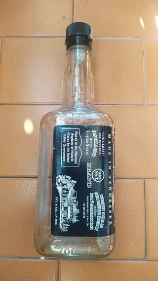 Botella Jack Daniel's Old No.7 vacía