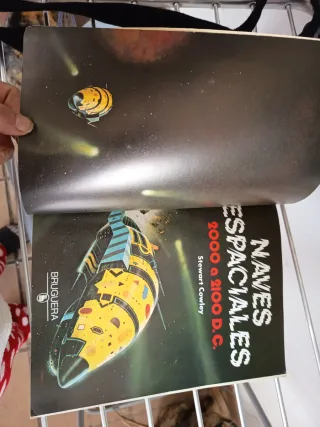Libro naves espaciales 2000 a 2100.