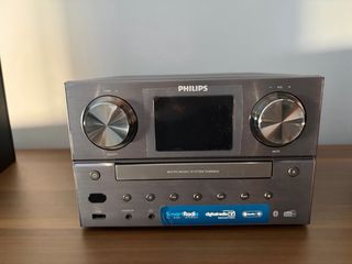 Sistema de música Philips TAM8905