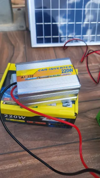 Kit solar para cargar baterías con inversor