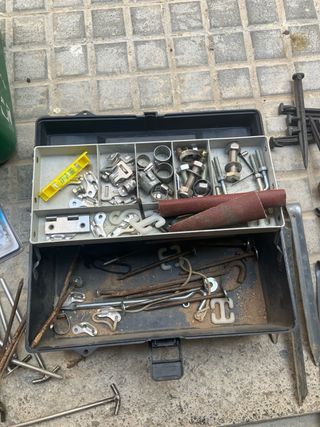 Pack piquetas y gomas camping