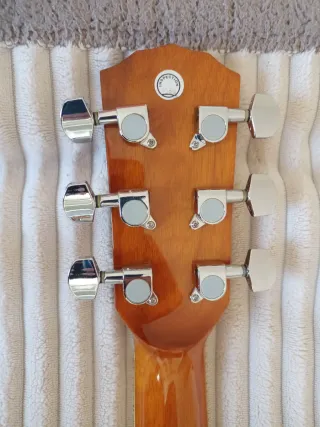 Guitarra Fender GDO 300 Acústica