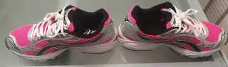 Asics Gel Kayano rosas y plateadas