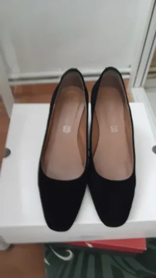 Zapatos de tacón negros