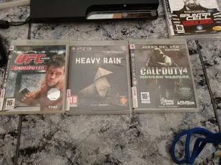 Consola PS3 Negra + Mando y 6 Juegos