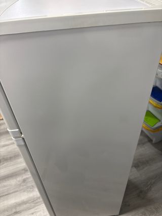 Frigorífico con congelador y nevera