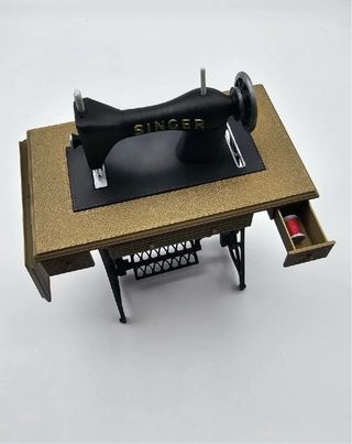 Máquina de coser Singer decorativa