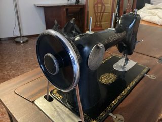 Máquina de Coser Sigma Antigua