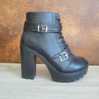 Botines de tacón negros con plataforma