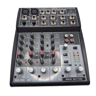 MEZCLADORA XENYX 802 + FUENTE