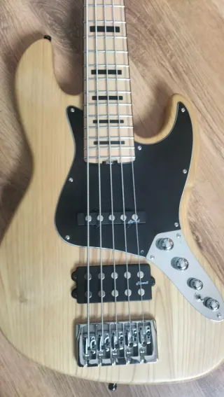 Bajo 5 cuerdas Harley Benton MJ-5MN Bajo Eléctric