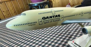 Maqueta Avión Boeing 747 QANTAS 30x25 cm.