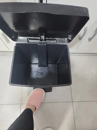 Cubo de basura 30L pedal TATAY