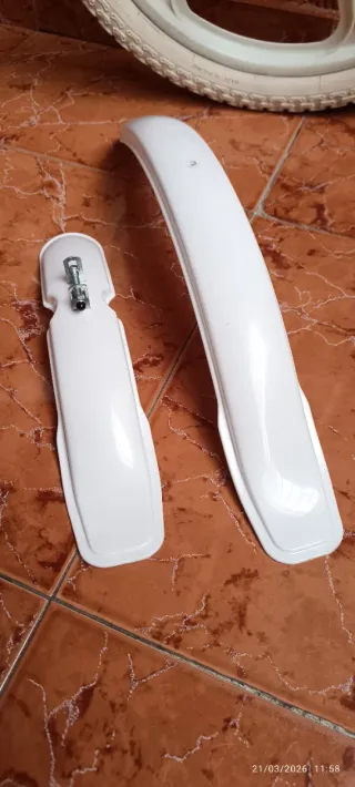 Guardabarros bicicleta blancos