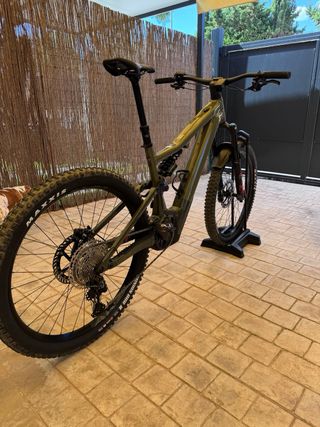 Bicicleta Eléctrica FOCUS SAM 2 6.8 Verde Militar