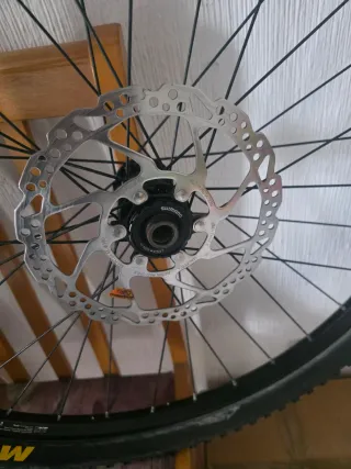 Ruedas 27.5 mavic buje shimano deore negociable