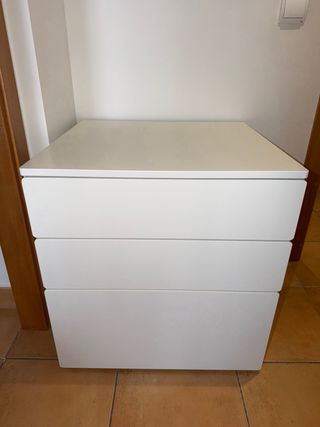 IKEA Cómoda de 3 cajones / IKEA chest of 3 drawers