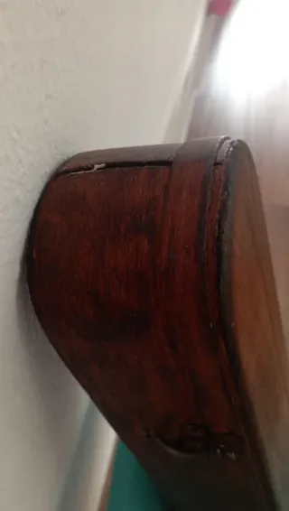 Funda de violín antigua de madera
