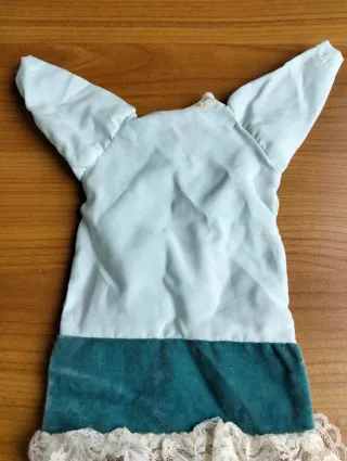 Vestito per bambola azzurro con pizzo Valenciennes