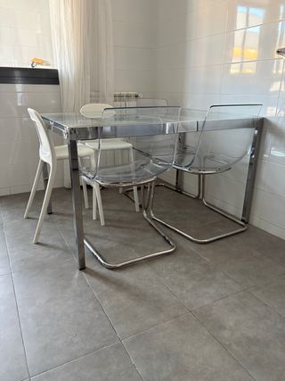 Set di 5 Sedie Trasparenti e Argentate