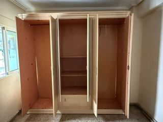 Armario de 6 puertas con espejo