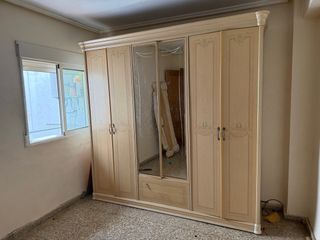 Armario de 6 puertas con espejo