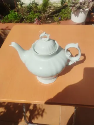 Cafetera de porcelana