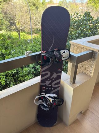 Tabla Snowboard Blackhole Fijaciones Burton