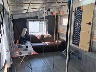 Caravana Knaus Sudwind 485