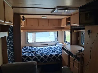 Caravana Knaus Sudwind 485