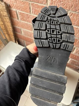 Botas Zara caña alta negras talla 36