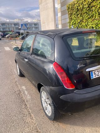 Lancia Ypsilon 2004