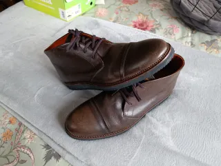 Botines de piel marrón para hombre
