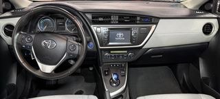 Toyota Auris 1.8 140H Hybrid Advance