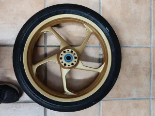 Llantas Marvic Magnesio Ducati 748 916 996 998 de segunda mano por