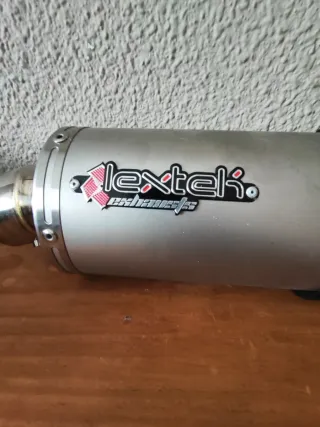 Escape Royal Enfield Himalaya 411 Plata