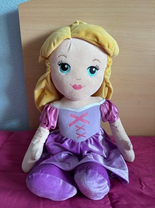 Muñeca Rapunzel Peluche Grande