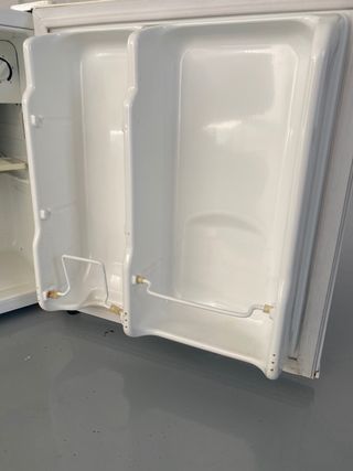 Mini nevera LG con congelador