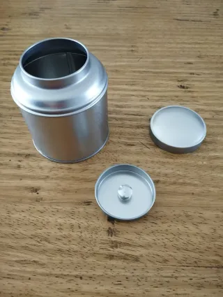 Scatolina in latta argentata