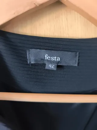 Chaqueta Festa Talla 42 Negra con Tassels